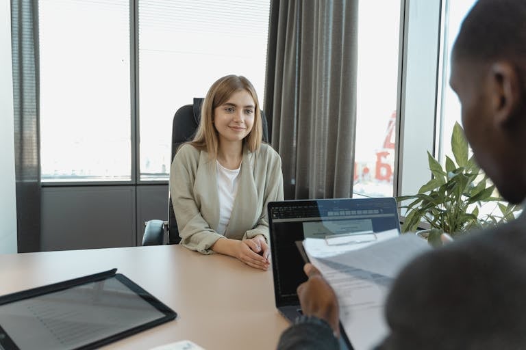 Renouvellement-titre-de-séjour-changement-employeur